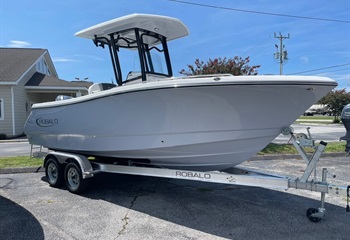 2026 Robalo R230 Alloy Gray  Boat